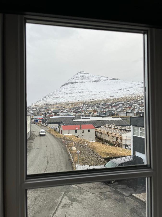 Apartment Downtown - Great View! Klaksvik Ngoại thất bức ảnh